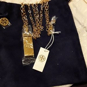 Fitbit fret pendant necklace